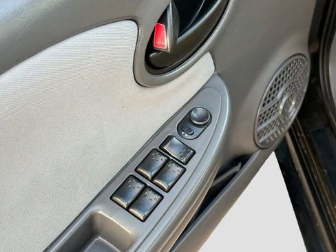 Used 2007 Saturn ION Level 2 w/ Preferred Pkg image 15