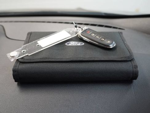Used 2019 Ford Escape SE AWD/4WD image 39