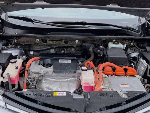 Used 2018 Toyota RAV4 Limited image 30