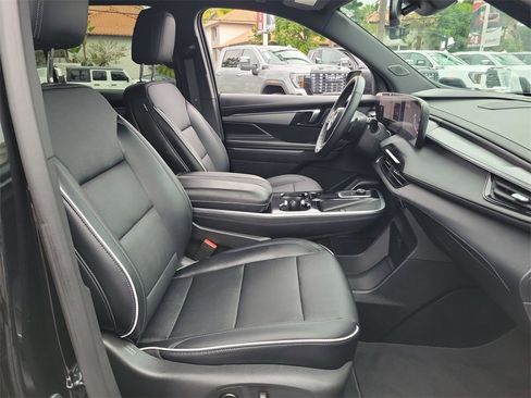 Used 2026 Buick Enclave Preferred image 28