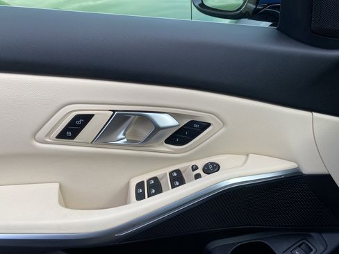 Used 2024 BMW 330i xDrive Sedan w/ Convenience Package image 15