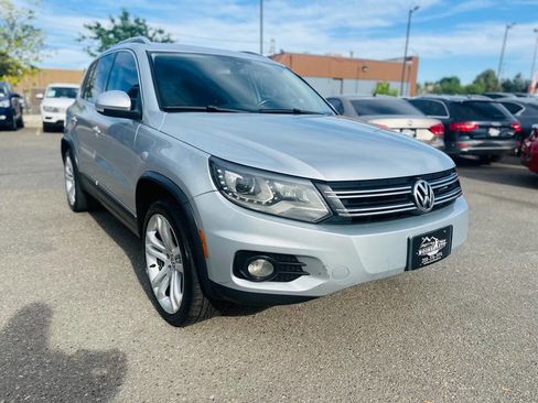Used 2013 Volkswagen Tiguan SEL image 1