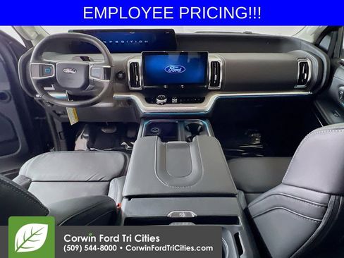 New 2026 Ford Expedition Max Platinum w/ Driver's Package AWD/4WD image 7