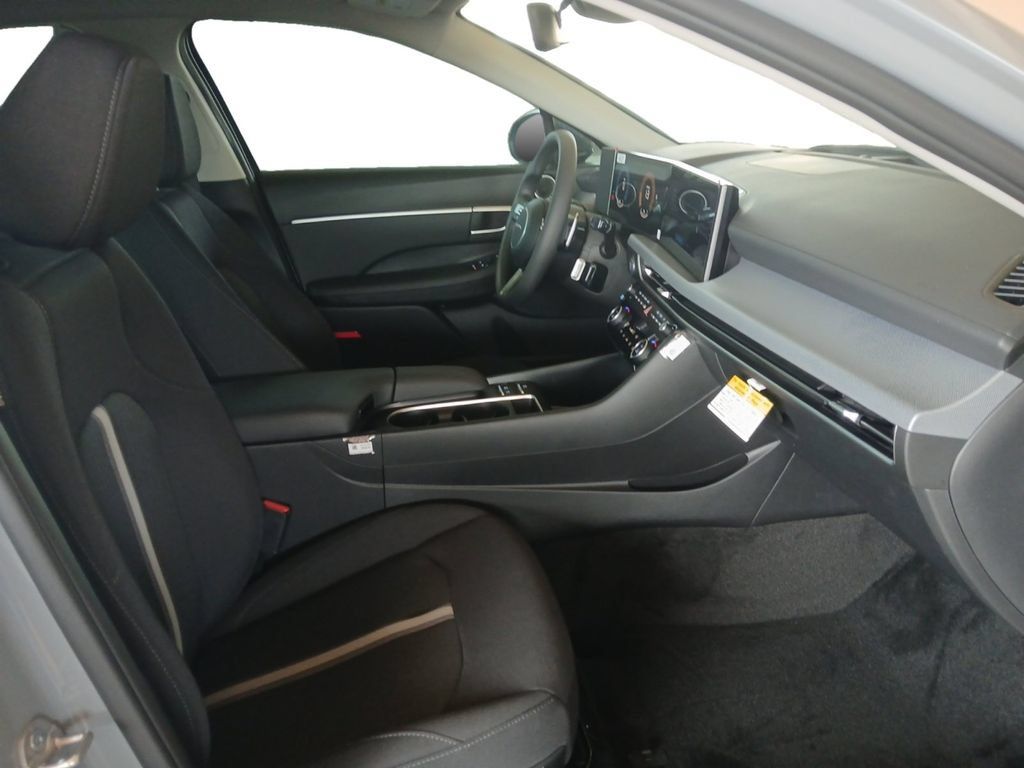 New 2026 Hyundai Sonata Blue FWD image 16