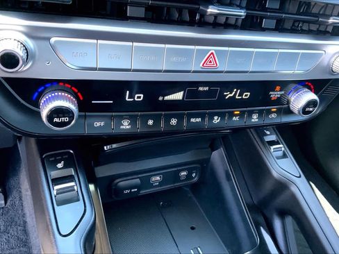 Used 2024 Kia Telluride S w/ S Sunroof Package AWD/4WD image 31