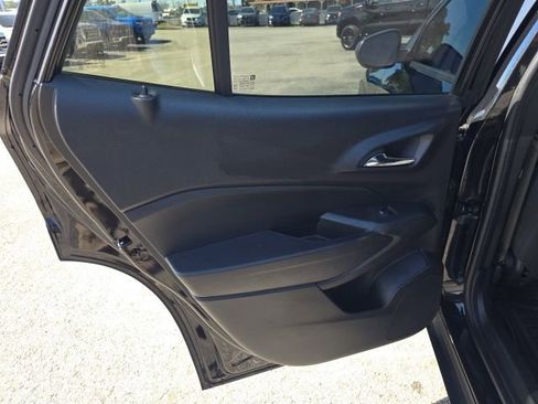 Used 2024 Chevrolet Trax LS w/ LS Convenience Package image 29