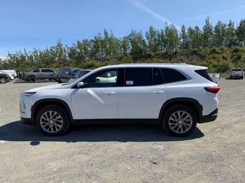 Certified 2025 Buick Enclave Preferred AWD/4WD image 8
