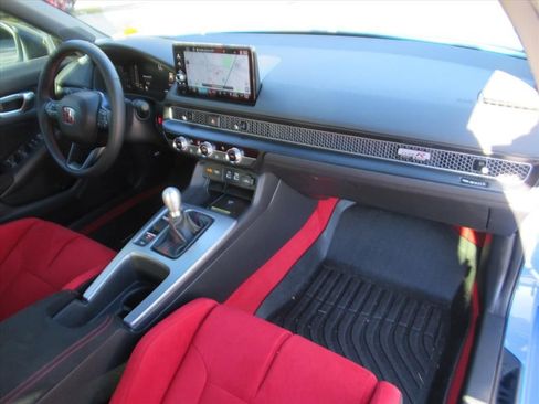 Used 2025 Honda Civic Type R image 11