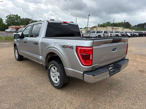 Used 2022 Ford F150 XLT image 3
