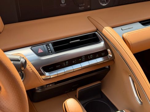 Used 2021 Lexus LC 500 Convertible w/ Touring Package RWD image 33