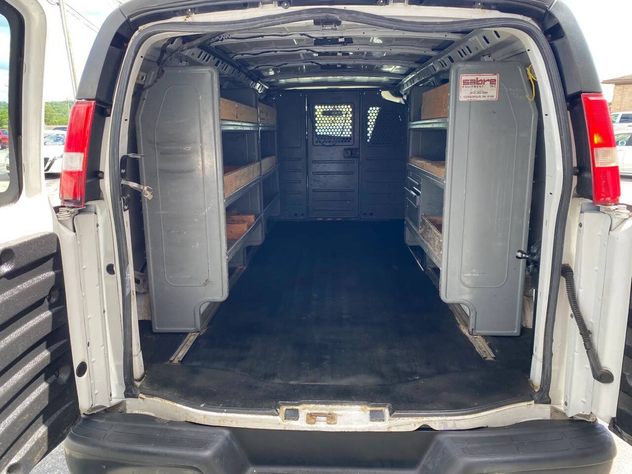 Used 2018 GMC Savana 2500 Extended RWD image 15