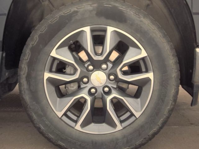 Used 2024 Chevrolet Silverado 1500 LT AWD/4WD image 22