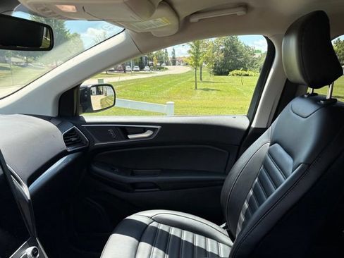 Certified 2024 Ford Edge SEL w/ Convenience Package AWD/4WD image 17