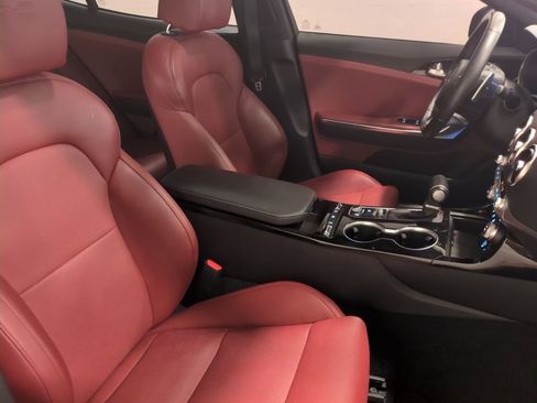 Certified 2022 Kia Stinger GT-Line w/ Sun & Sound Package image 11