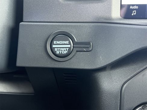 New 2026 Ford Bronco Big Bend w/ Black Diamond Package image 5