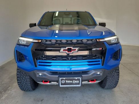 Used 2023 Chevrolet Colorado ZR2 w/ ZR2 Convenience Package III AWD/4WD image 2