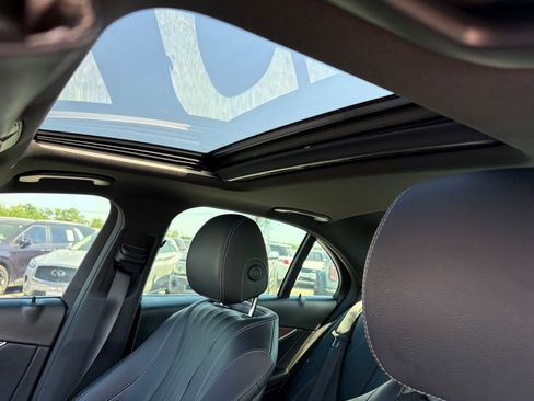 Used 2017 Mercedes-Benz E 300 image 14