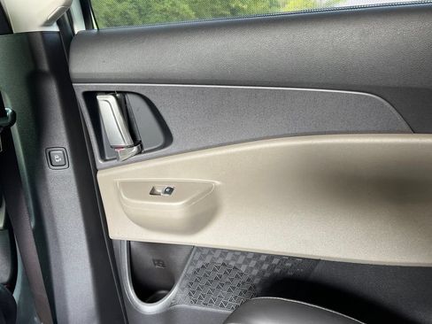 Used 2026 Kia Carnival EX FWD image 36