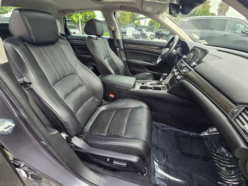 Used 2021 Honda Accord EX-L image 10