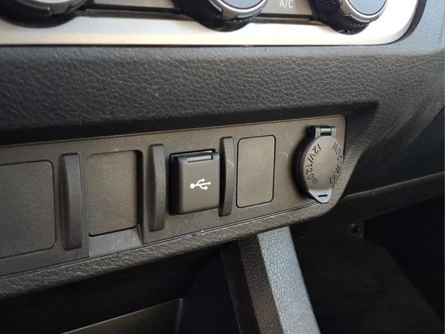 Used 2023 Toyota Tacoma SR AWD/4WD image 15