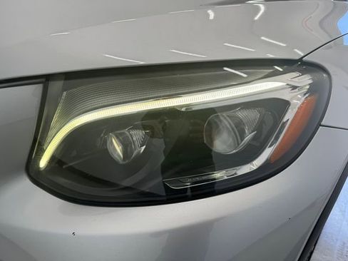 Used 2017 Mercedes-Benz GLC 300 4MATIC Coupe image 30