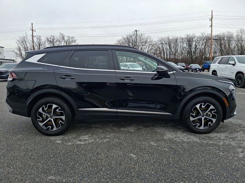 Used 2025 Kia Sportage EX w/ Premium Package image 7