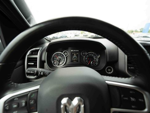 Used 2023 RAM 1500 Big Horn AWD/4WD image 14