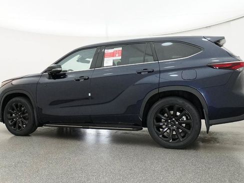 New 2026 Toyota Highlander Limited AWD/4WD image 23