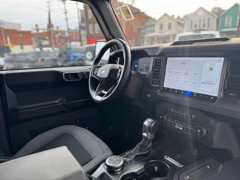 Used 2025 Ford Bronco Big Bend image 14