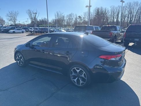 Used 2020 Toyota Corolla LE w/ Phone Cable & Charge Package image 6