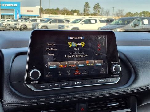 Used 2023 Nissan Rogue SV AWD/4WD image 8