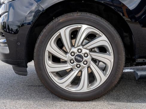 Used 2024 Lincoln Navigator Reserve AWD/4WD image 33