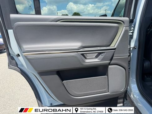 Used 2025 Rivian R1S Adventure AWD/4WD image 17