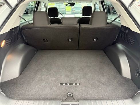 Used 2024 Hyundai Ioniq 5 SE image 12