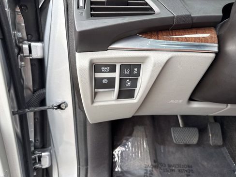 Used 2018 Acura MDX FWD image 23