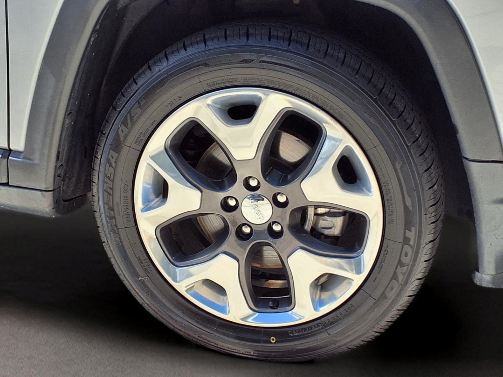 Used 2018 Jeep Compass Limited w/ Navigation Group FWD image 7