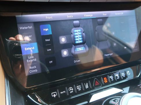 Used 2023 Jeep Grand Wagoneer Series III w/ Rear Seat Video Group 1 AWD/4WD image 48
