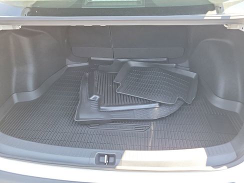 Used 2026 Toyota Corolla SE w/ SE Package image 26