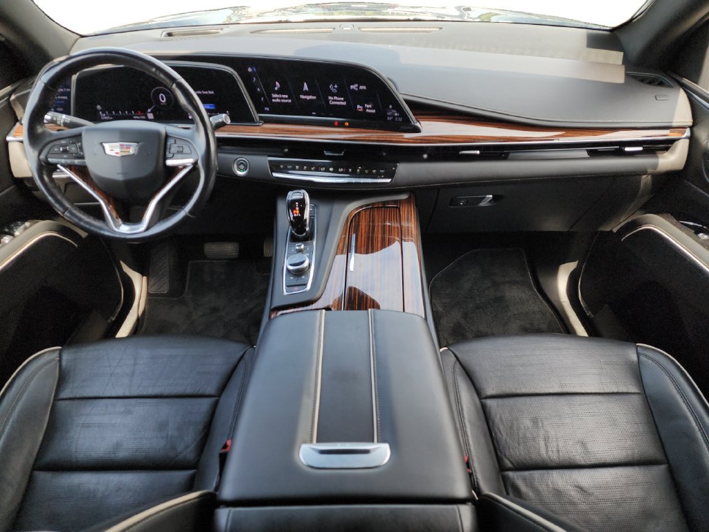 Used 2022 Cadillac Escalade ESV Premium Luxury AWD/4WD image 19