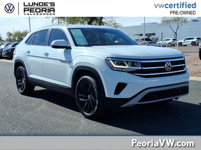 Certified 2022 Volkswagen Atlas Cross Sport SE w/ Black Wheel Package