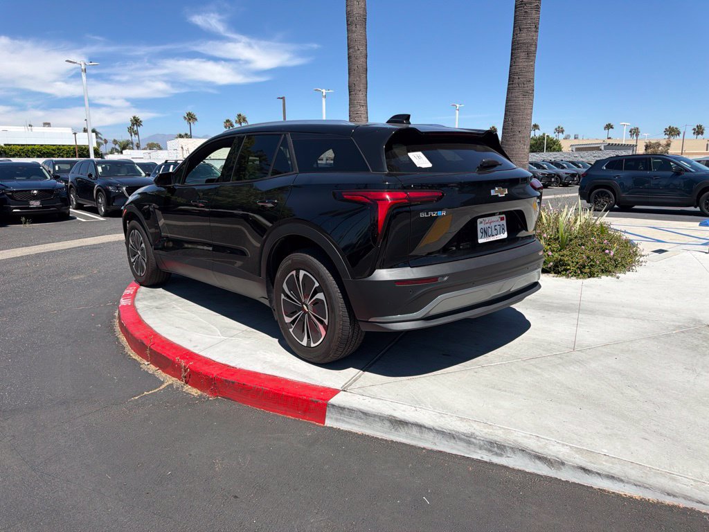 Used 2024 Chevrolet Blazer EV LT AWD/4WD image 12