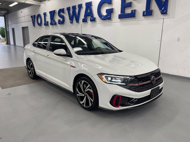 Certified 2024 Volkswagen Jetta GLI Autobahn FWD image 5