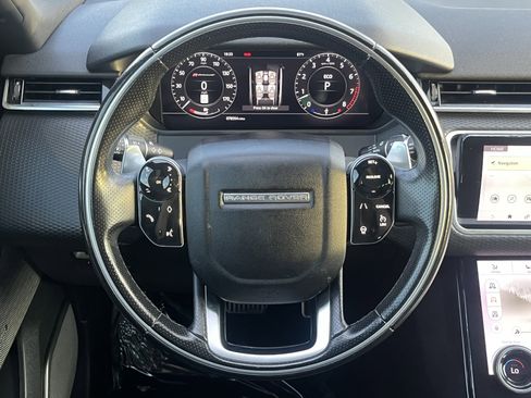 Used 2018 Land Rover Range Rover Velar R-Dynamic SE AWD/4WD image 18