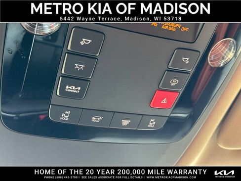 Used 2026 Kia Carnival EX FWD image 29