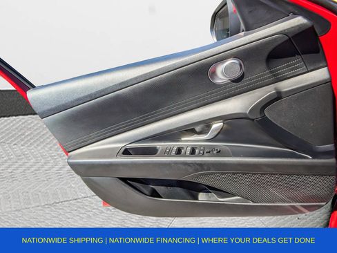 Used 2022 Hyundai Elantra SEL image 26