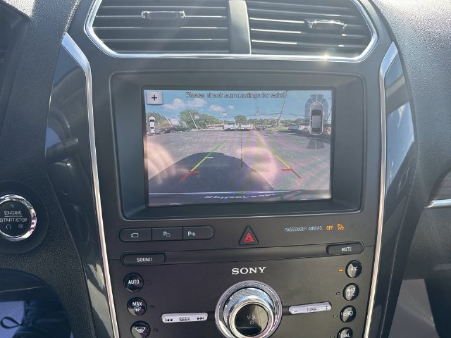 Used 2019 Ford Explorer Limited w/ Limited Luxury Package AWD/4WD image 32