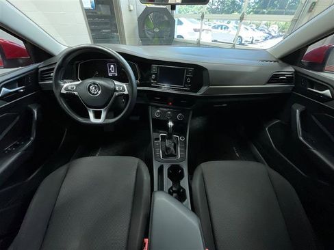 Used 2019 Volkswagen Jetta SE FWD image 22