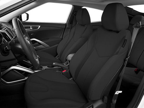 Used 2013 Hyundai Veloster FWD image 11