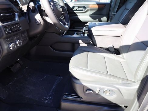 New 2026 GMC Yukon Denali w/ Advanced Technology Package AWD/4WD image 11