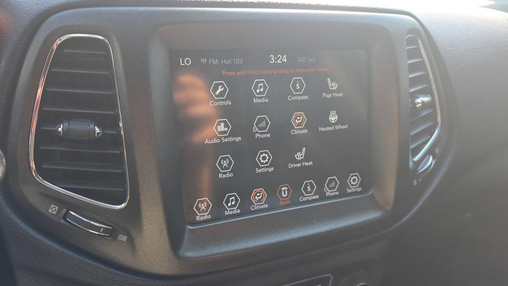 Used 2018 Jeep Compass Trailhawk w/ Cold Weather Group AWD/4WD image 18